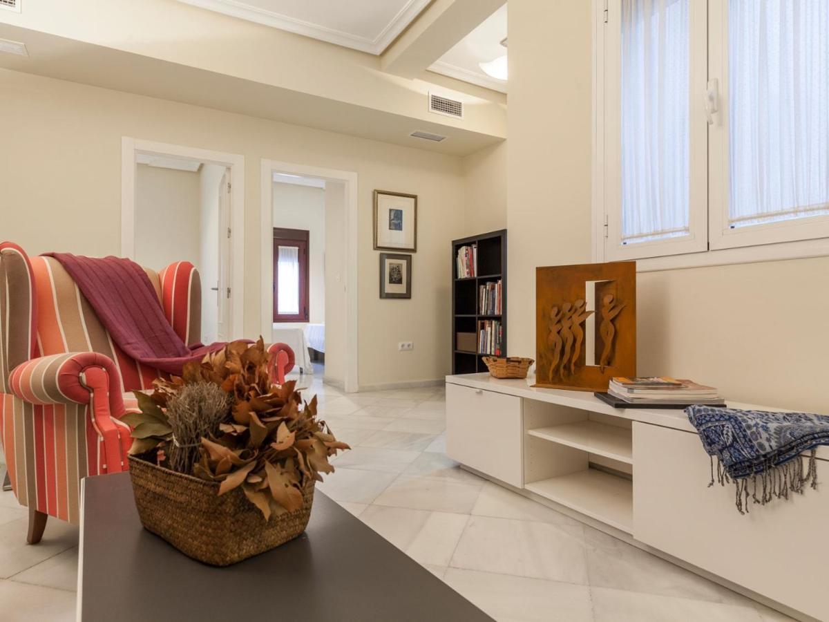 Bordador Apartment Seville Exterior photo